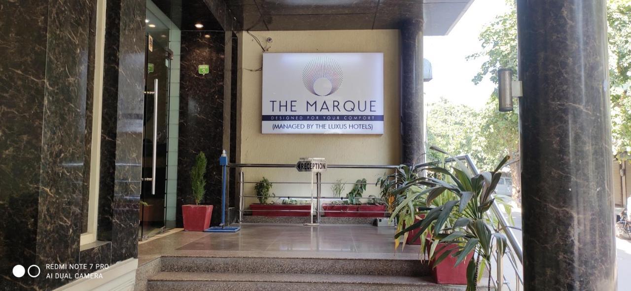 Hotel The Marque Mathura Extérieur photo